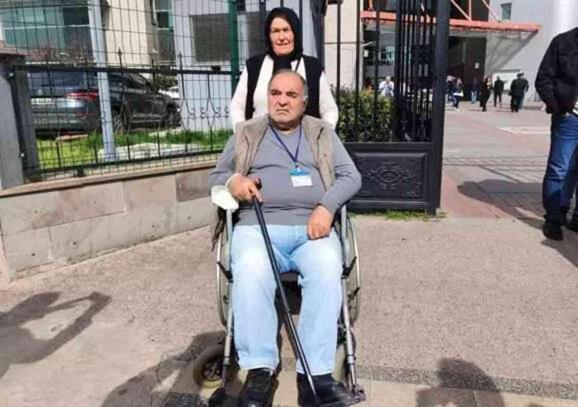 Belediye otobüsünde yaşlı çifti darbeden okul müdürü: Babalık refleksiyle oldu