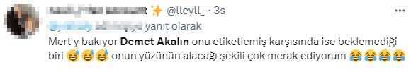 Mert Ramazan Demir'in oyunculuğunu övmek isteyen Demet Akalın isimleri karıştırınca alay konusu oldu