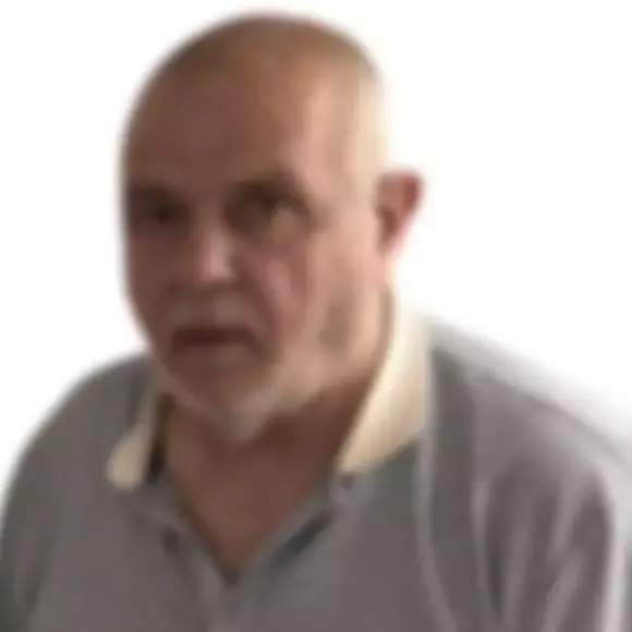 Bastonlu dede uyuşturucu ticaretinden tutuklandı