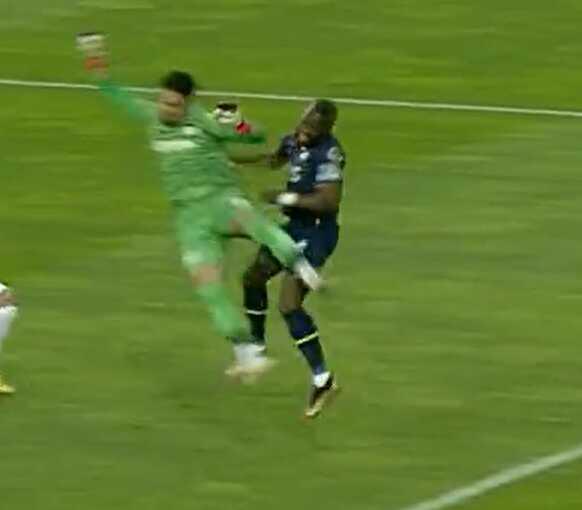 Enner Valencia sağlık durumu nedir? Fenerbahçeli Valencia sakatlandı mı?