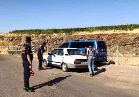 Kritik saat 15.15! Narin'i arayan ekipler ikiye ayrıldı, sosyal medya için düğmeye basıldı