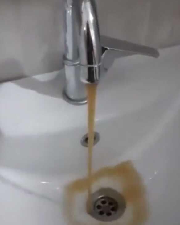 İstanbul'da musluklardan su yerine çamur aktı! İBB ve İSKİ sessiz