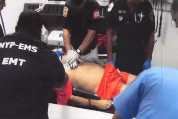 Bu kişi Epstein değil mi? Hastane fotoğrafında çarpıcı detay