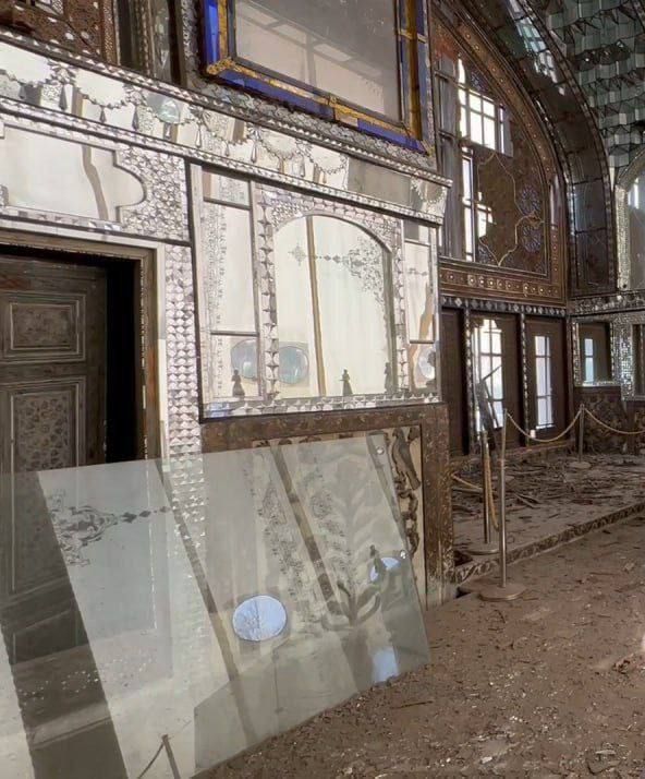 Tahran'da tarihi saray hava saldırısında hasar gördü