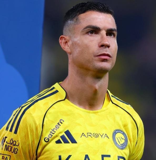 Ronaldo'ya benzeyen gencin son hali olay oldu: Artık benzemiyor