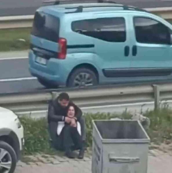 Alkollü kadın çöp konteynerine girmeye çalıştı