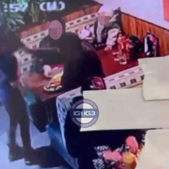 Erkek müşteri, kendisine yemek getiren kadın garsonun yüzüne tabak fırlattı