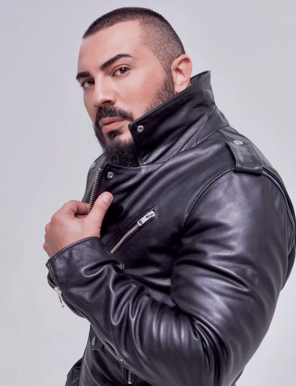 İstanbul'un göbeğinde şarkı söyledi, kim olduğunu fark eden şaştı kaldı