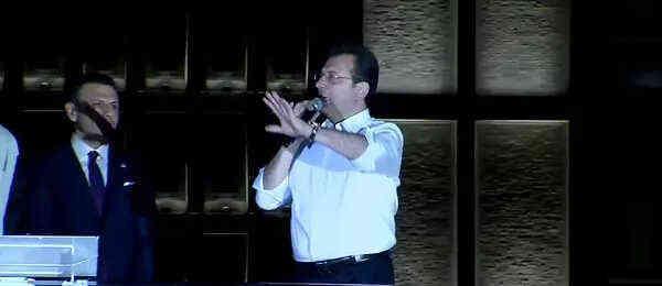 Ekrem İmamoğlu'ndan Saraçhane'de zafer konuşması! On binlerce kişiye seslendi