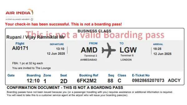 Hindistan'da düşen uçakta eski başbakan da vardı