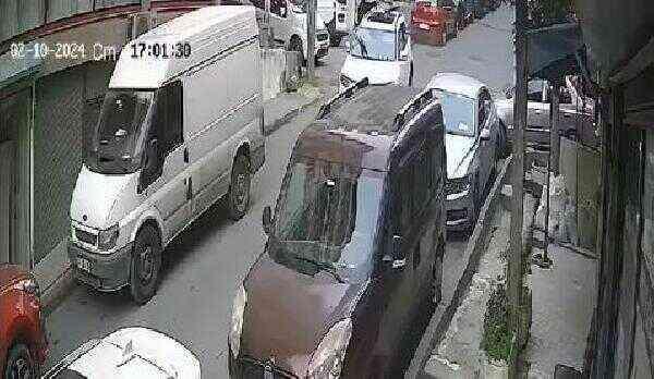 İstanbul Küçükçekmece'de AK Parti'nin seçim çalışmasına silahlı saldırı: 1 kişi yaralandı