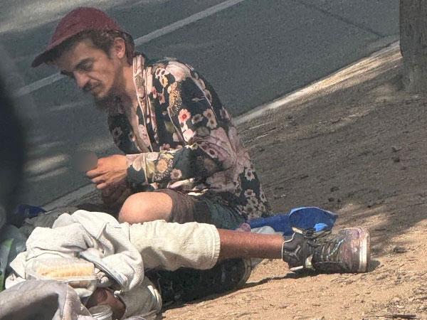 Bir dönemin en ünlü çocuk yıldızı sokakta yaşıyor