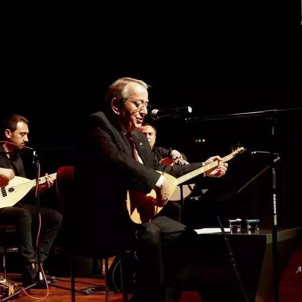 Mehmet Erenler Kimdir?