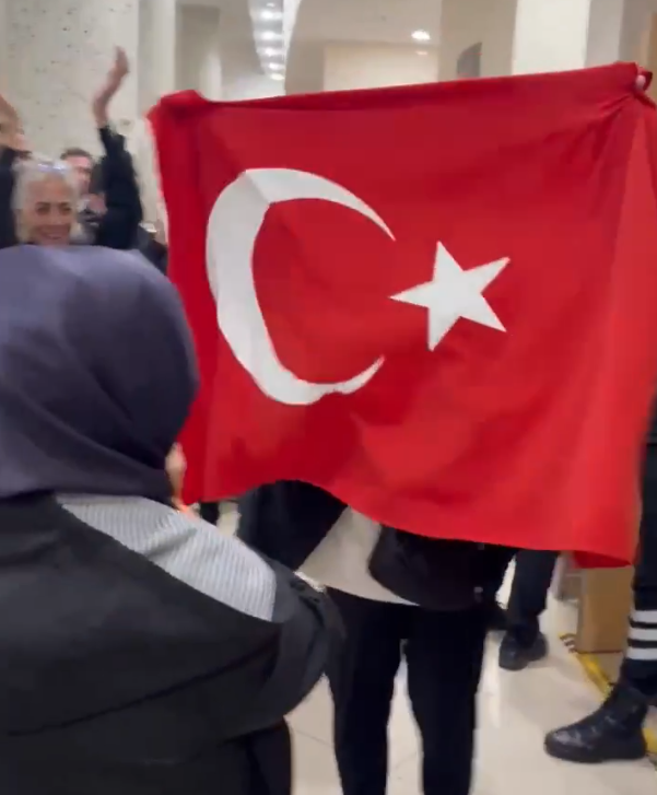 Batuhan Kurt cinayetinde karar! Annesi tabutuna sardığı Türk bayrağını açtı