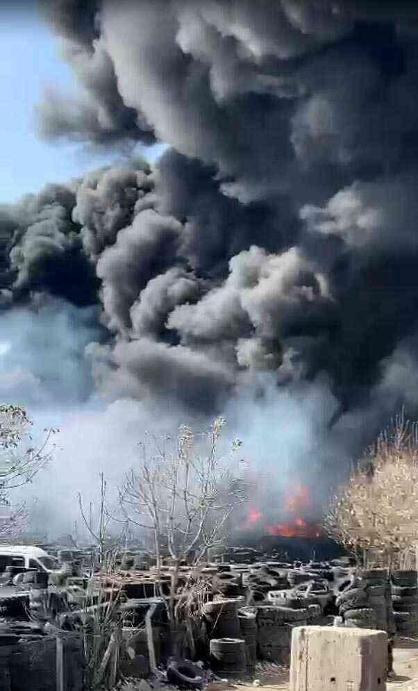 Ankara'da Hurdacılar Sitesi'nden alevler yükseldi! Yangın 3 iş yerine sıçradı