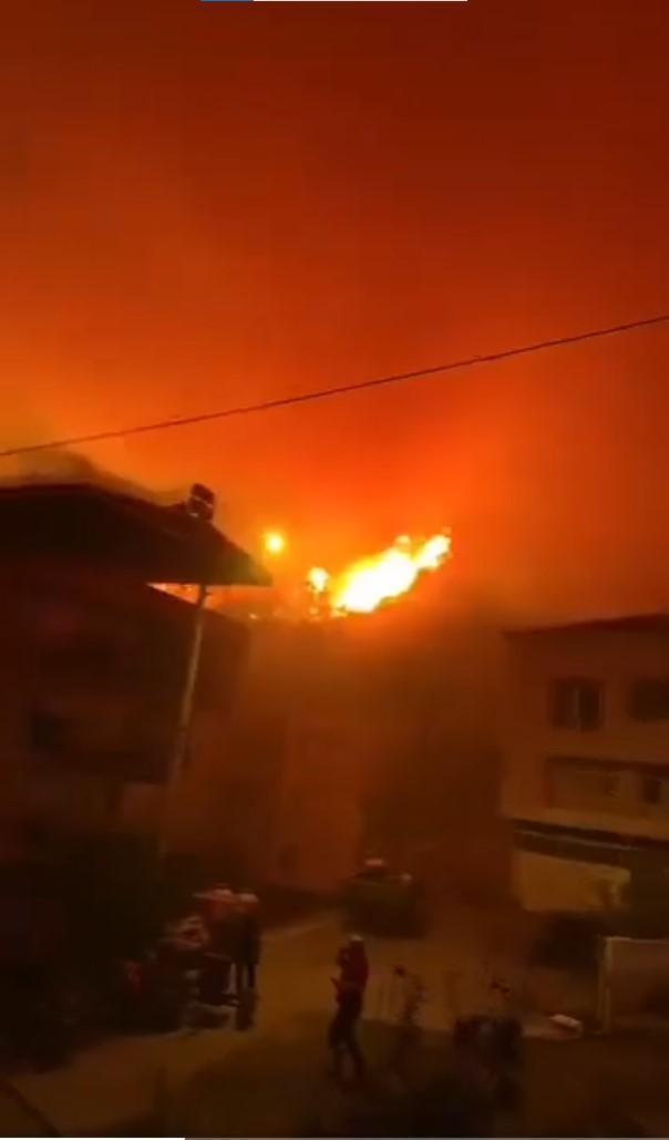 Bursa'da felaket gecesi! Yangın yerleşim yerlerine ulaştı