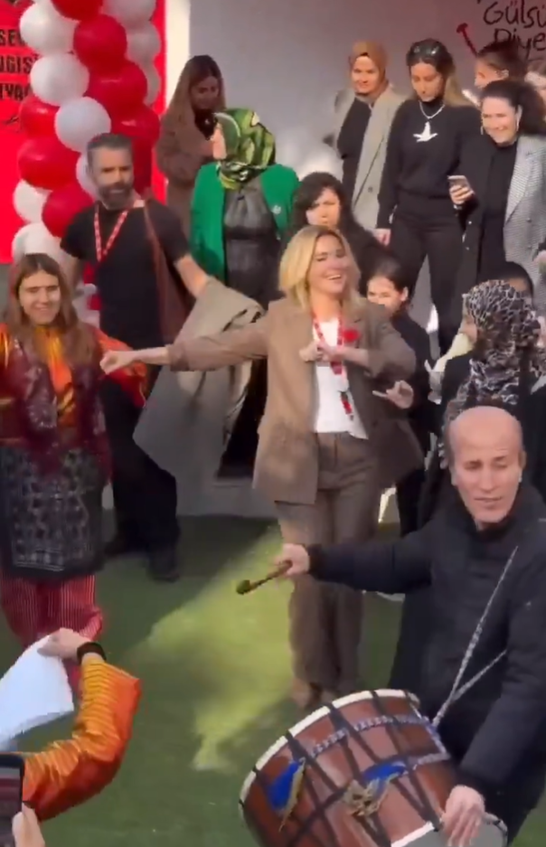 Hareketi ortalığı karıştırdı, Gülben Ergen'den açıklama geldi