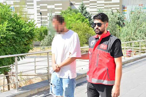 Kocatepe Camii'ndeki uygunsuz fotoğraf çekimiyle ilgili iddianame hazırlandı