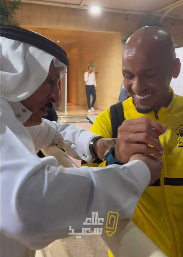 Suudi Arabistan'da gazeteciler bile milyarder! Dünyaca ünlü futbolcu maç sonu aldığı hediyeye inanamadı