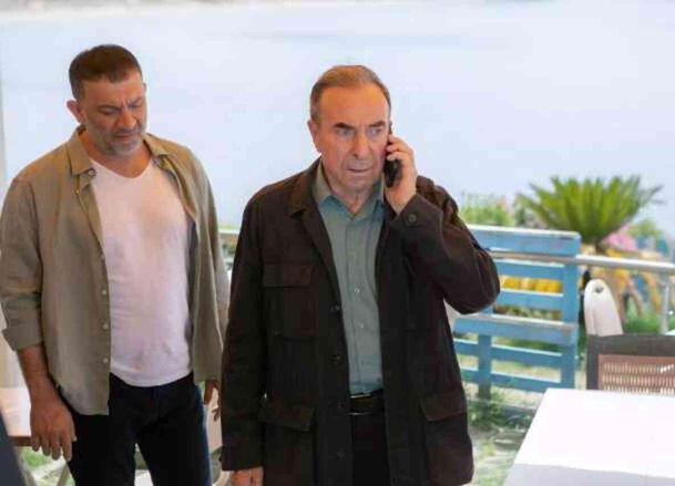 Arka Sokaklar dizisinden kim ayrılıyor? Arka Sokaklar ekibinden ayrılan isim kim?