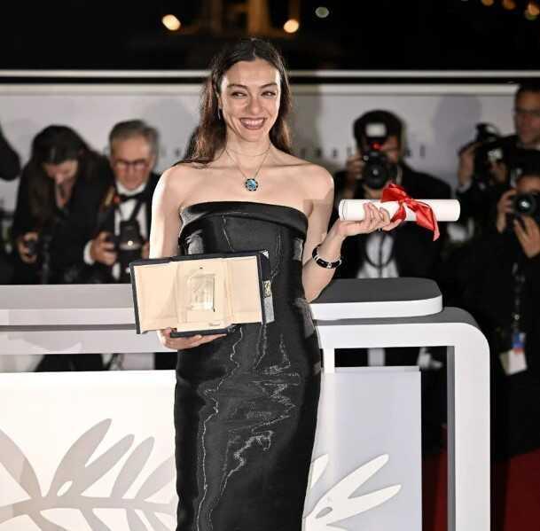 Cannes'dan ödülle dönen Merve Dizdar: Bu bambaşka bir gurur