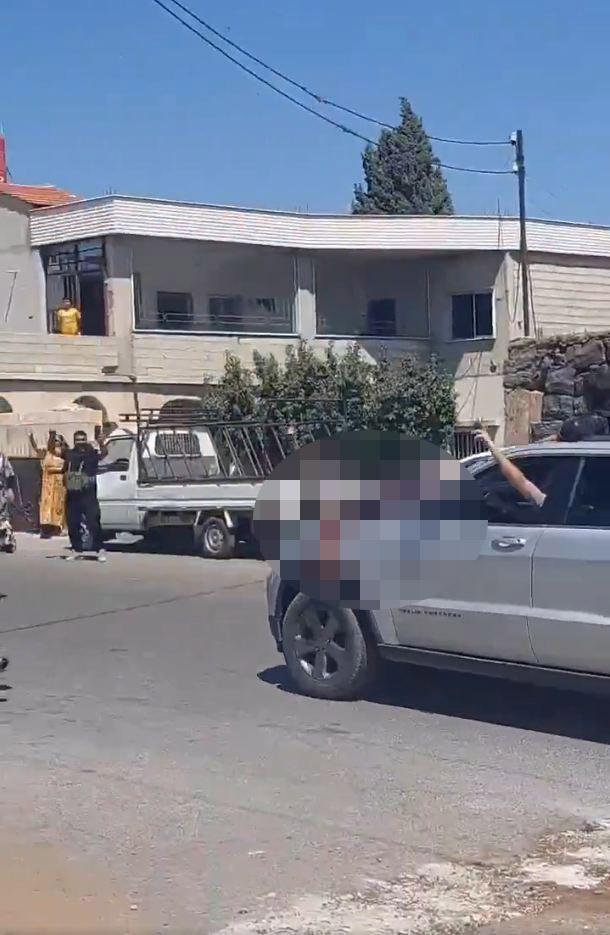 Bölgeden gelen görüntüler korkunç! Dürziler, öldürdükleri Arapları araba önünde gezdiriyor