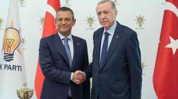 Cumhurbaşkanı Erdoğan ve Özgür Özel görüşmesinde koltuk neden boştu? Boş koltuk olayı ne?