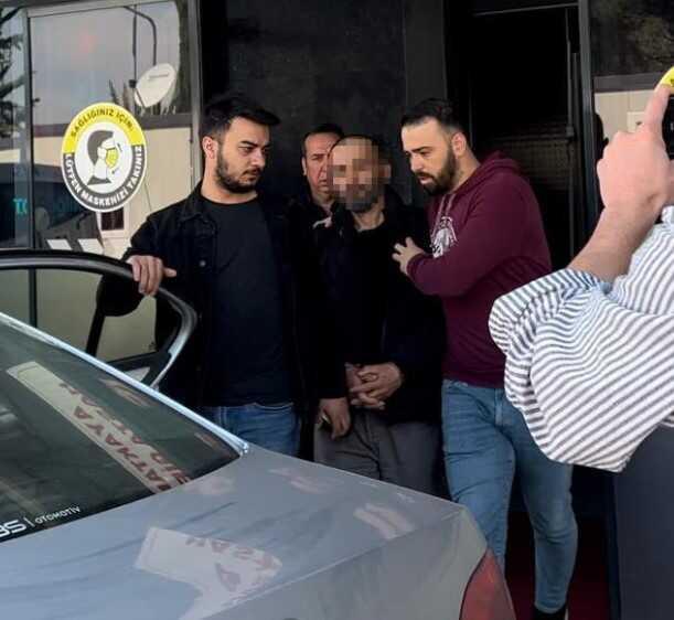 Eşinin ilişki yaşadığı adamı çocuğunun gözü önünde öldürdü