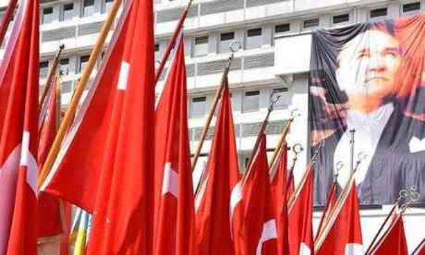 19 Mayıs Mesajları ve Sözleri! İşte En Güzel 19 Mayıs Şiirleri