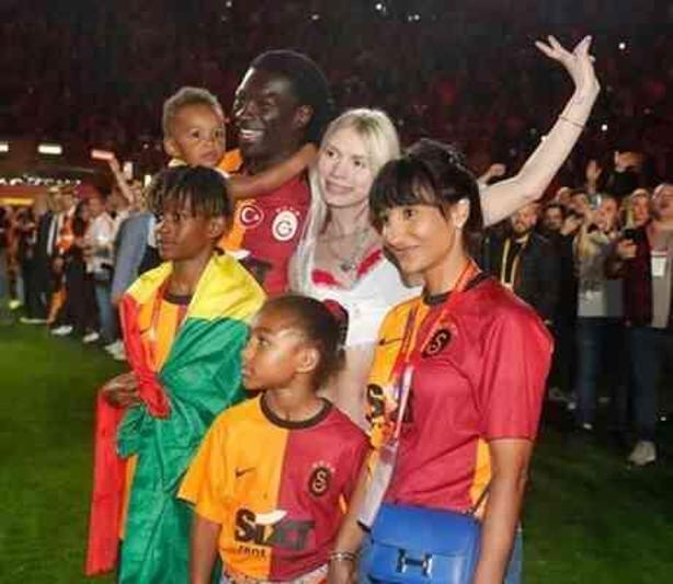 Gomis ve İcardi arasında ne oldu? Gomis İcardi ile ilgili ne itiraf etti, olay ne?