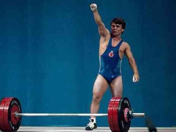 Naim Süleymanoğlu kimdir? Naim Süleymanoğlu neden öldü?