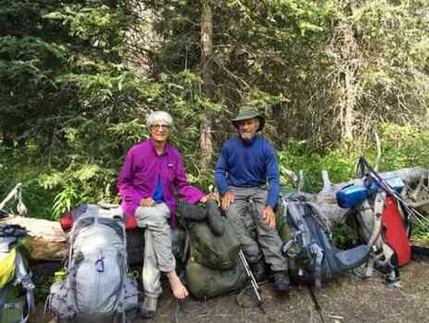 Alaska'da bir geyik, yeni doğmuş yavrularının fotoğraflarını çekmeye çalışan 70 yaşındaki Dale Chorman'ı öldürdü