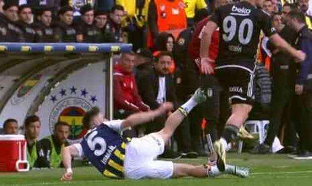 Fenerbahçeli İsmail Yüksek neden oyuna devam edemedi? İsmail Yüksek'e ne oldu?