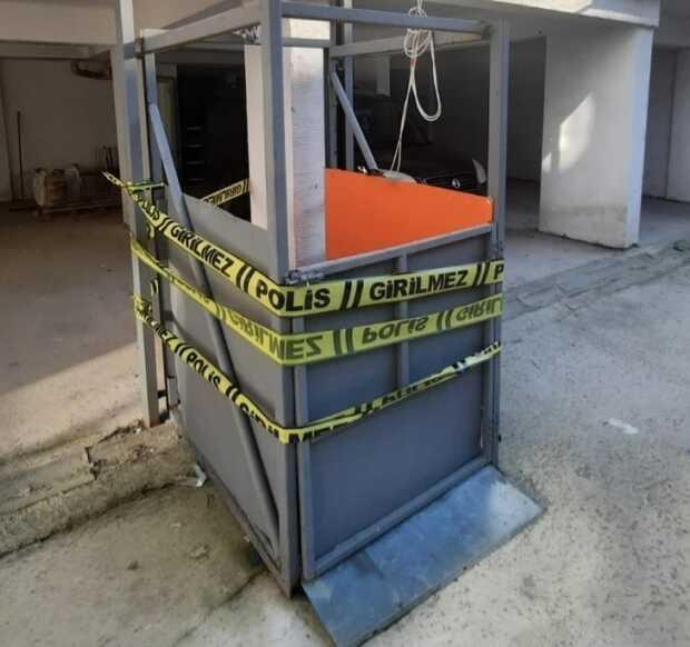 Bursa'da seyyar asansör faciası: 2 ölü, 2 yaralı