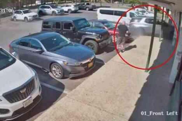 ABD'de sarhoş sürücü aracıyla tırnak bakım salonuna daldı: 4 Ölü, 9 Yaralı