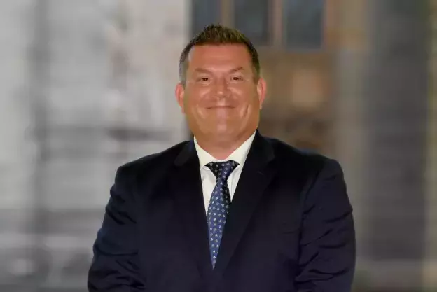 Kızının yetişkin içerik üreticisi olduğu açıklanan siyasi lider istifa etti