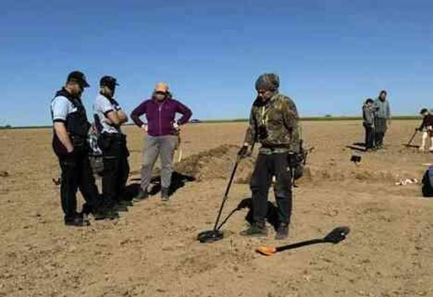 Çek Cumhuriyeti'nde bir kadın, yürüyüş yaptığı sırada Orta Çağ'dan kalma gömülü hazine buldu