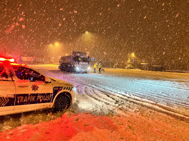 İçişleri Bakanlığı'ndan kuvvetli kar yağışı uyarısı