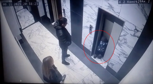 Dehşet anları kamerada: Küçük çocuk asansör boşluğuna düştü!