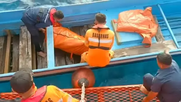 575 yolcu taşıyan gemide yangın çıktı: Ölü ve kayıplar var