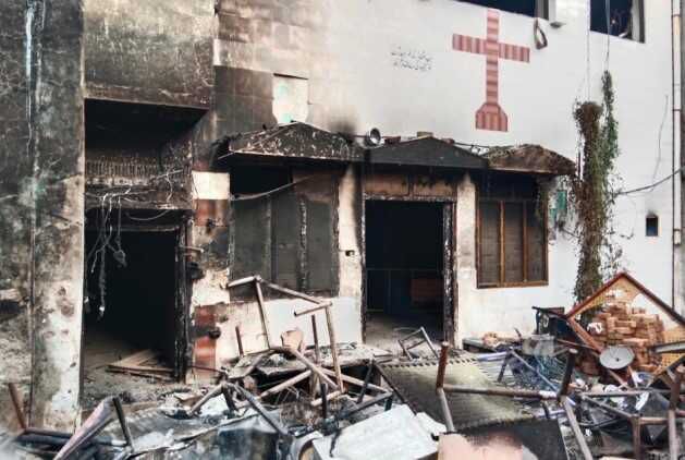 Doğu Pakistan'da Hristiyan kiliseleri ve evlere yönelik saldırı: 129 kişi gözaltında