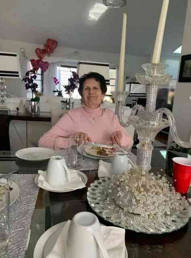 Öldü diye ceset torbasına konulan 82 yaşındaki yaşlı kadın, cenaze evi çalışanı tarafından canlı bulundu