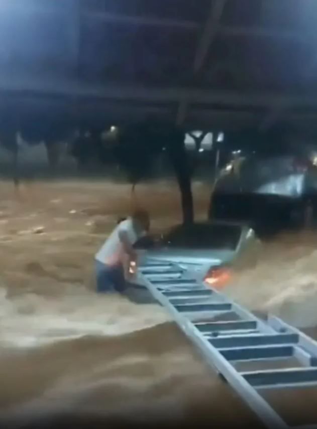 Sel sularına kapılan sosyal medya fenomeni hayatını kaybetti
