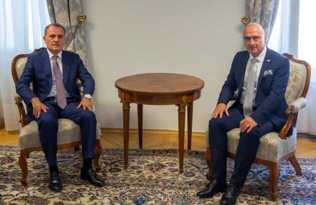 Paşinyan: Azerbaycan, Ermenistan sınırına ve Dağlık Karabağ'la olan ayrım hattına asker yığdı, durum patlamaya hazır