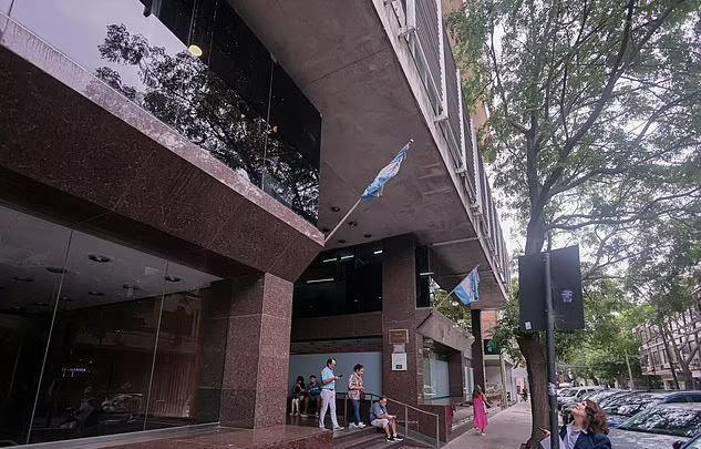 Maradona'nın ölümüyle ilgili dava başladı: Sağlık ekibi 25 yıla kadar hapisle karşı karşıya