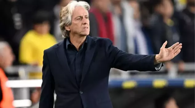 خورخي خيسوس يدخل كتاب غينيس للأرقام القياسية مع الهلال