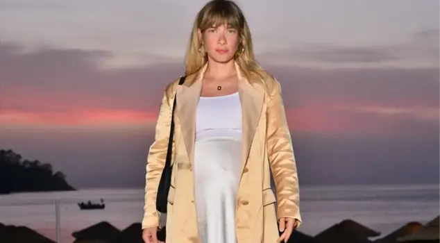 Müge Boz, who became a mother for the second time, appeared in front of the camera with her baby.