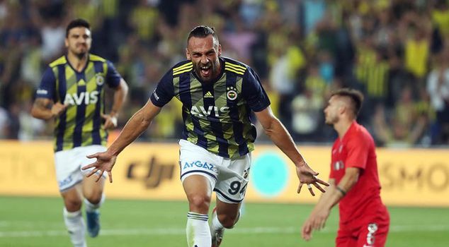 Former Fenerbahçe striker Vedat Muriç is returning to the Super Lig.