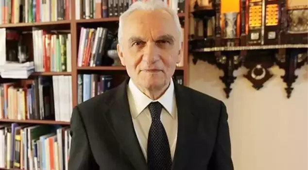 AK Party's first foreign minister, Yaşar Yakış, passed away at the age of 85.