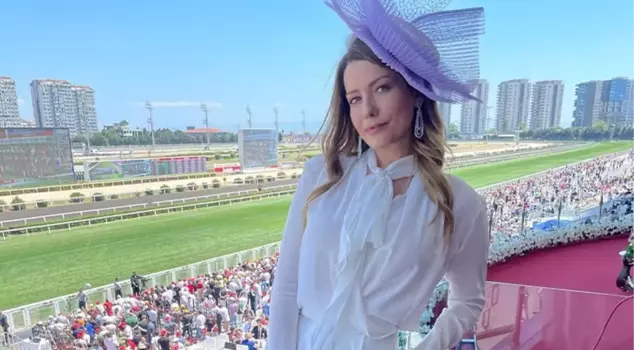Famous actress Sera Tokdemir had an accident during the Gazi Race.